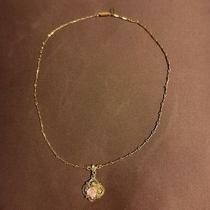 Vintage 1928 brand gold tone necklace with pink rose and pearls